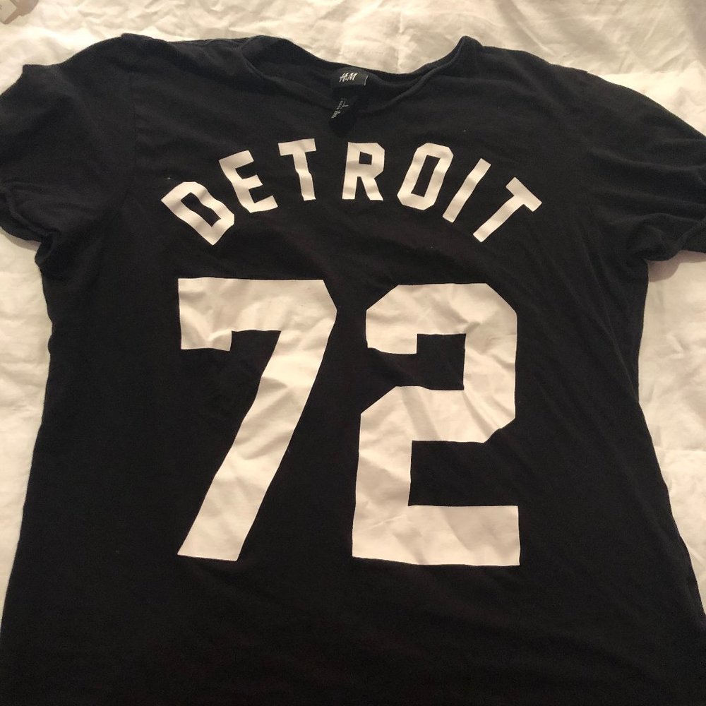 H&M T Shirt Black Size XL Detroit